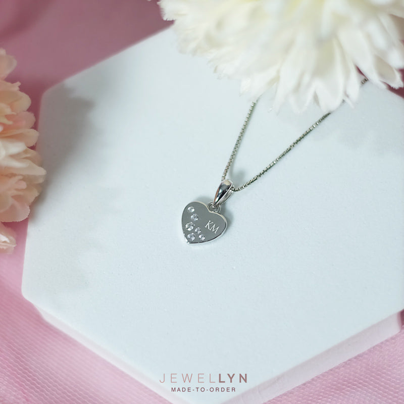 MTD008 - งานสลักตัวอักษรลงเครื่องประดับ (3-5 วันทำการ)