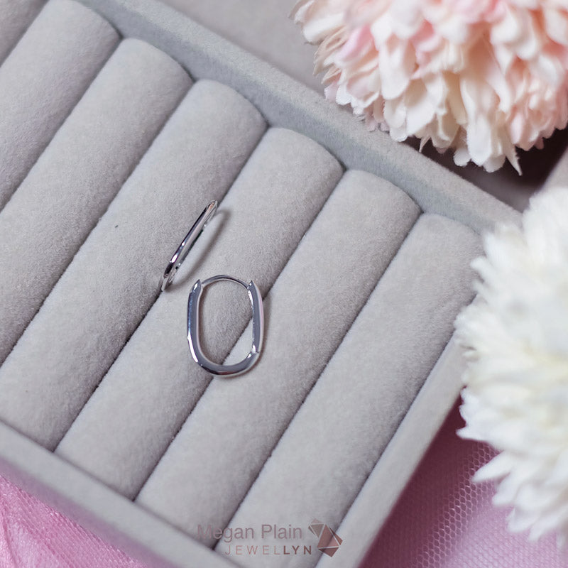 E17273 - Meghan Hoop Earrings (Plain/CZ)