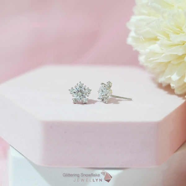 E17292 - Glittering Snowflake Earrings