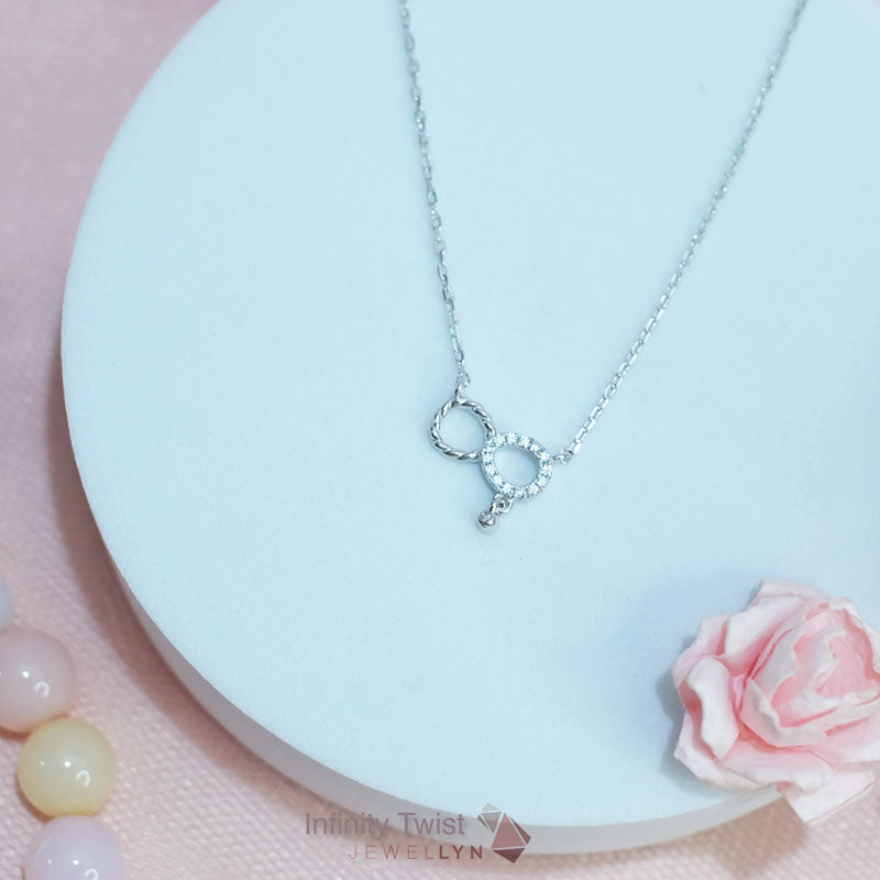 N17105 - Infinity Twist Necklace