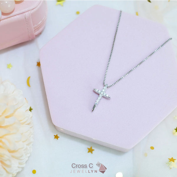 P17106 - Cross C Pendant