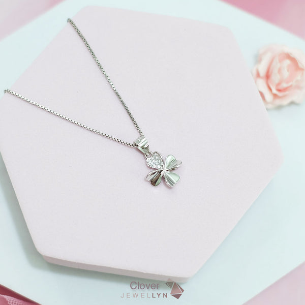 P17108 - Clover Pendant