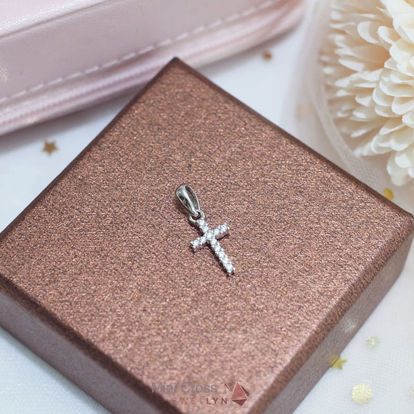 P17109 - Mini Cross Pendant