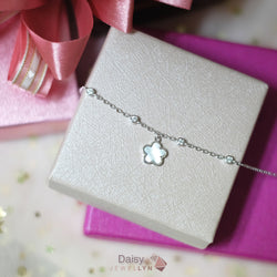 B17060 - Daisy Bracelet