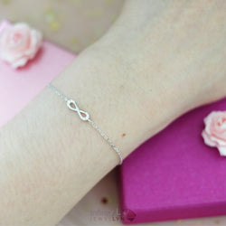 B17064 - Infinity L Bracelet