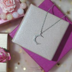 N17006 - Crescent Necklace