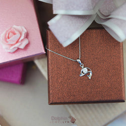 P17016 - Dolphin Pendant (White)