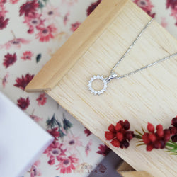 P17033 - Zara Pendant