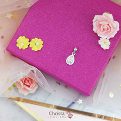P17061 - Christa Pendant