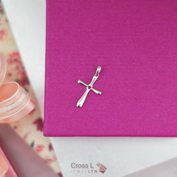 P17070 - Cross L Pendant