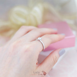 R17074 - Lucy Ring