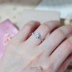 R17085 - Samantha Ring