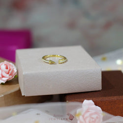 R17159 - Arrow Ring YG