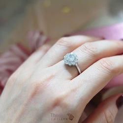 R17168 - Theone Ring