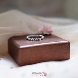 R17186 - Wanida Ring