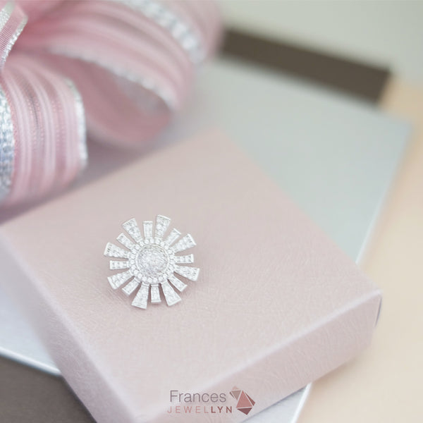 W17006 - Frances Brooch